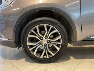 MITSUBISHI Outlander usata, con Fendinebbia