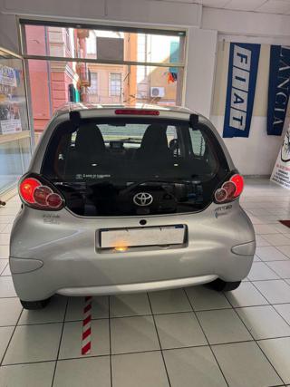 TOYOTA Aygo usata, con Alzacristalli elettrici
