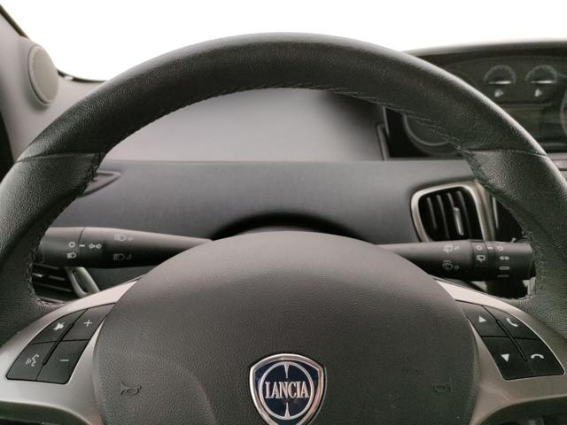 LANCIA Ypsilon usata, con Fendinebbia