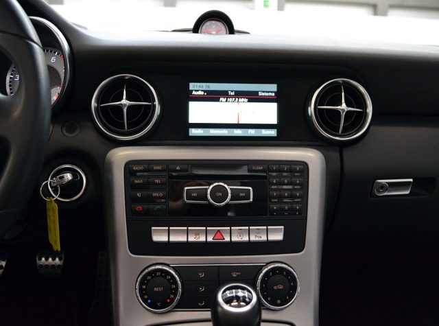 MERCEDES-BENZ SLK 200 usata, con Autoradio