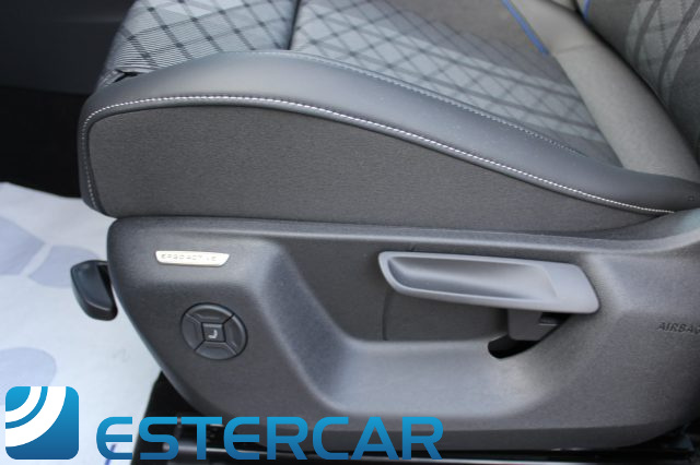 VOLKSWAGEN Tiguan usata, con Sistema di navigazione