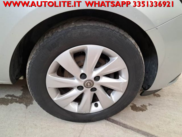 OPEL Corsa usata, con ESP