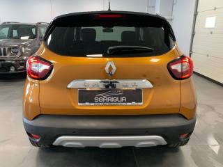 RENAULT Captur usata, con Autoradio