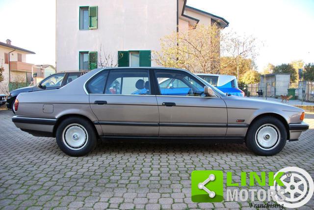BMW 750 usata, con Autoradio