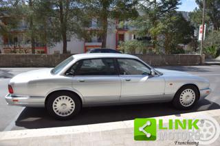 JAGUAR XJ6 usata, con Autoradio