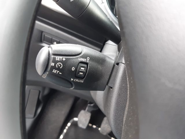 DS AUTOMOBILES DS 3 usata, con Boardcomputer