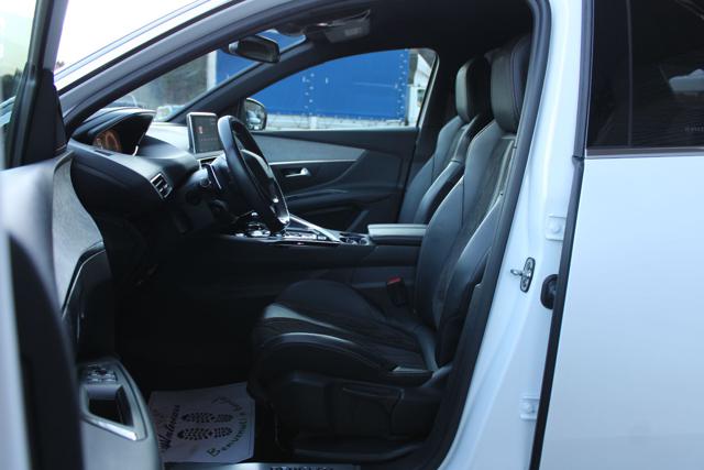 PEUGEOT 3008 usata, con Climatizzatore