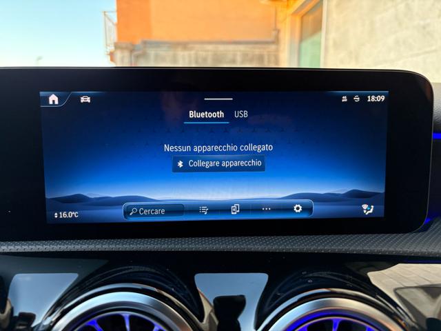 MERCEDES-BENZ A 180 usata, con Touch screen