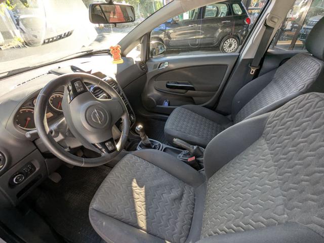 OPEL Corsa usata, con ESP