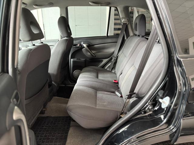 TOYOTA RAV 4 usata, con Supporto lombare