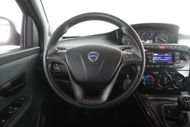 LANCIA Ypsilon usata 12
