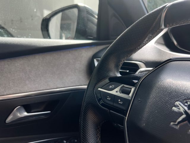 PEUGEOT 3008 usata, con Sistema di navigazione