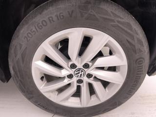 VOLKSWAGEN T-Cross usata, con Volante in pelle
