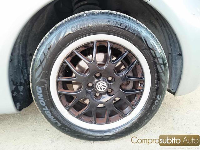 VOLKSWAGEN New Beetle usata 17