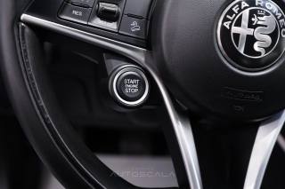 ALFA ROMEO Stelvio usata, con Luci diurne LED