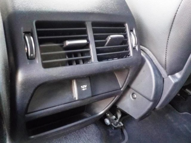 JAGUAR E-Pace usata, con Sedile posteriore sdoppiato