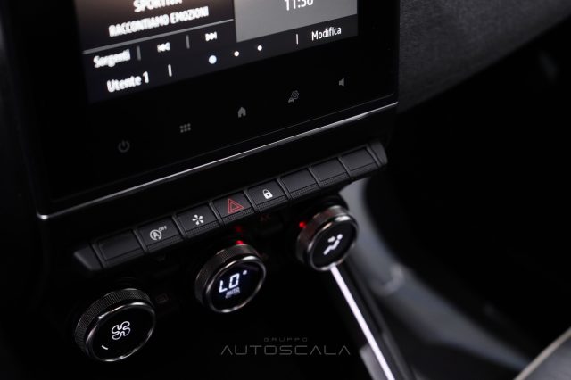 RENAULT Clio usata, con Sistema di navigazione
