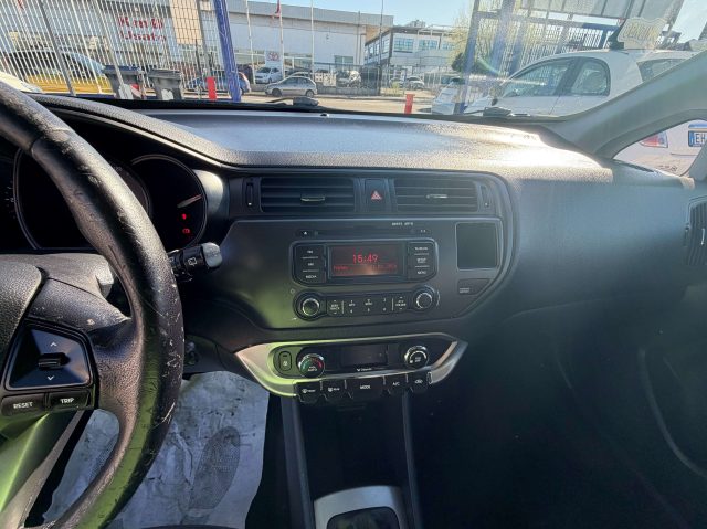 KIA Rio usata, con Autoradio