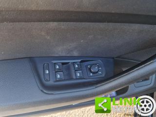 VOLKSWAGEN Passat Variant usata, con Specchietti laterali elettrici