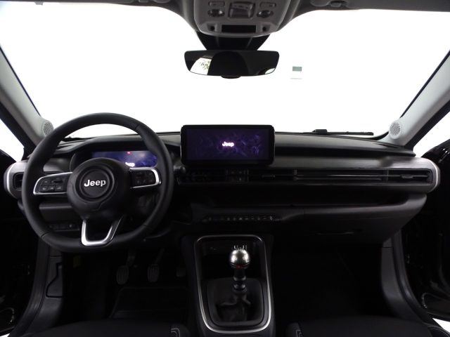 JEEP Avenger usata, con USB
