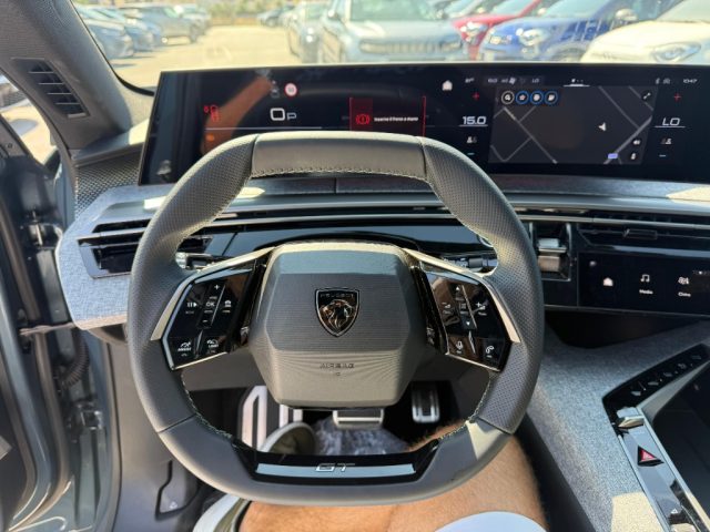 PEUGEOT 3008 usata, con Autoradio digitale