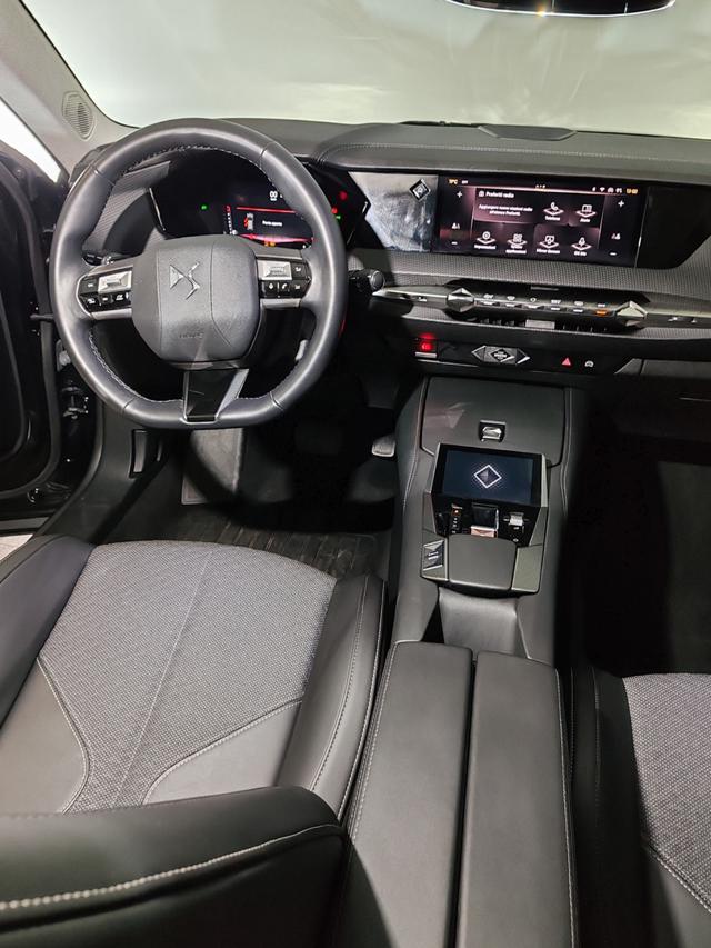 DS AUTOMOBILES DS 4 usata, con Volante in pelle