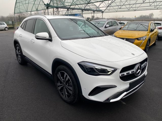 MERCEDES-BENZ GLA 200 usata, con Airbag laterali