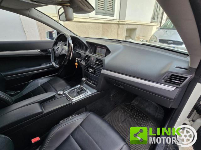 MERCEDES-BENZ E 220 usata 37