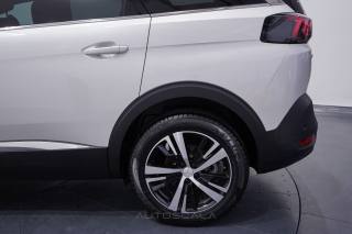 PEUGEOT 5008 usata, con Telecamera per parcheggio assistito