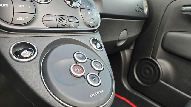 ABARTH 595C usata, con Touch screen