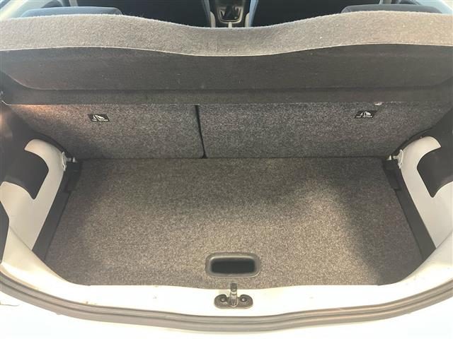 VOLKSWAGEN up! usata 21