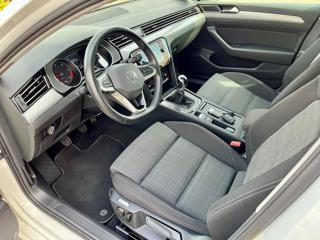 VOLKSWAGEN Passat Variant usata, con ESP