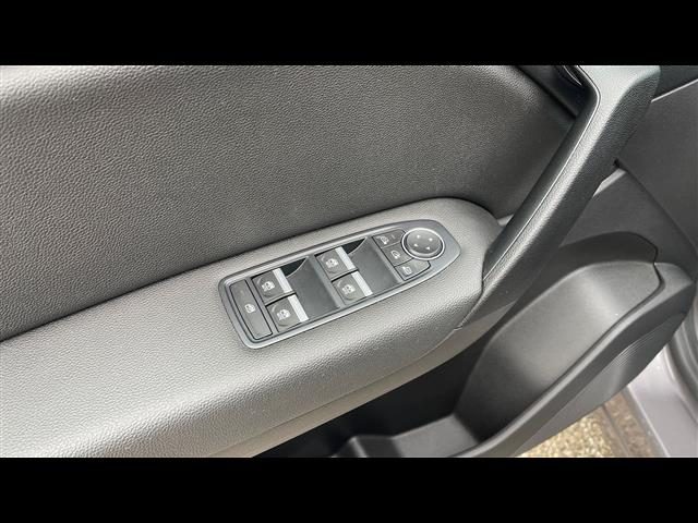 RENAULT Captur usata, con Bracciolo