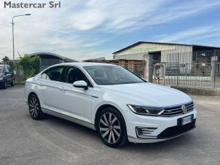 VOLKSWAGEN Passat usata, con ESP