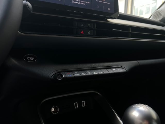 JEEP Avenger usata, con Touch screen