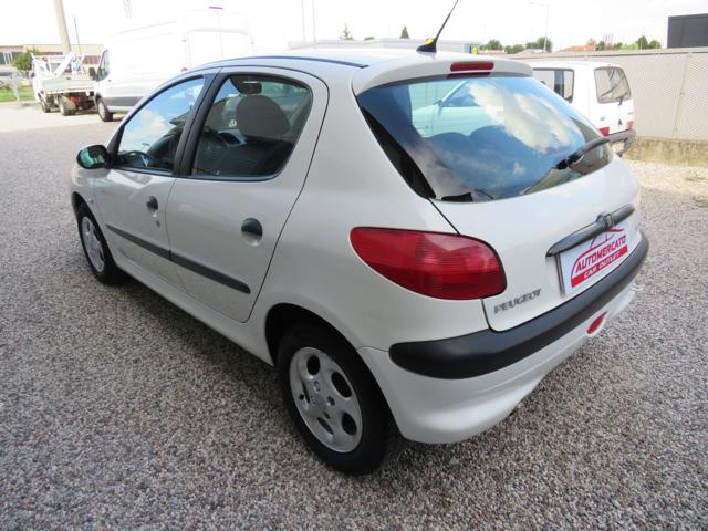 PEUGEOT 206 usata, con Climatizzatore