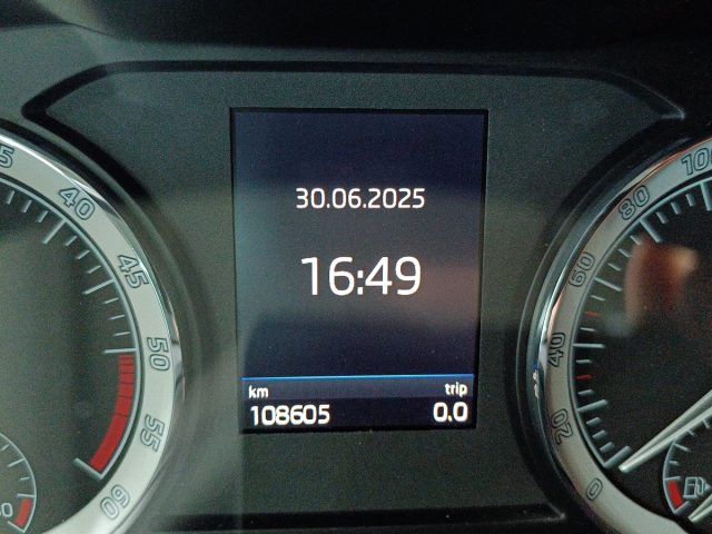 SKODA Karoq usata, con Interni in pelle