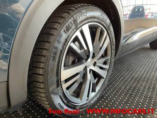 PEUGEOT 3008 usata, con Leve al volante