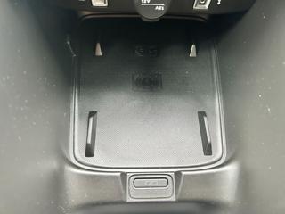 JEEP Avenger usata, con USB