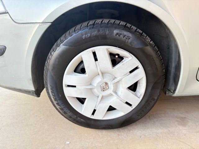 RENAULT Laguna usata 35