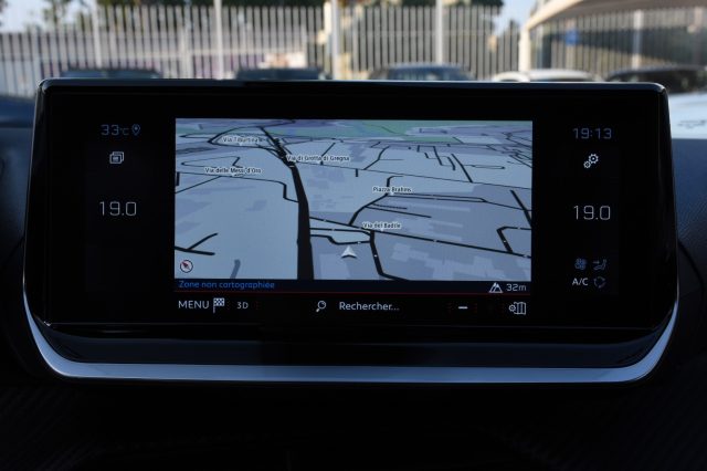 PEUGEOT 2008 usata, con Controllo automatico clima