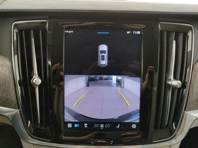 VOLVO V90 Cross Country usata, con Volante in pelle