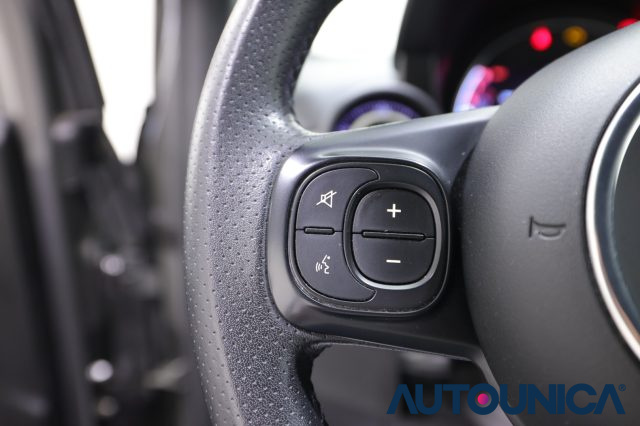 ABARTH 595 usata, con USB