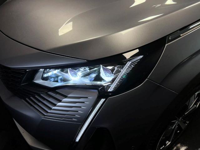 PEUGEOT 5008 usata, con Park Distance Control