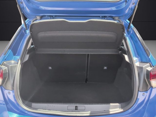 OPEL Corsa usata, con MP3