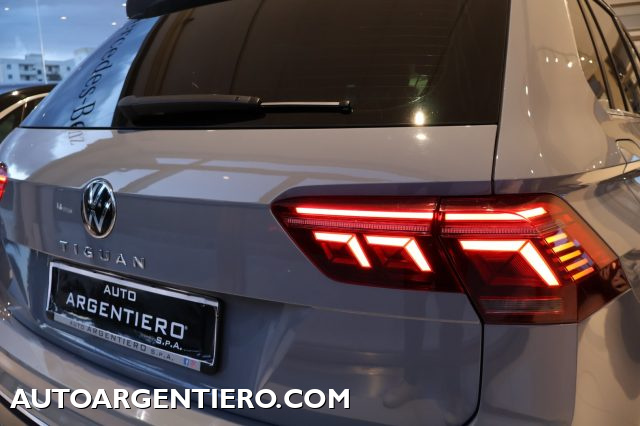 VOLKSWAGEN Tiguan usata, con Sensore di luce