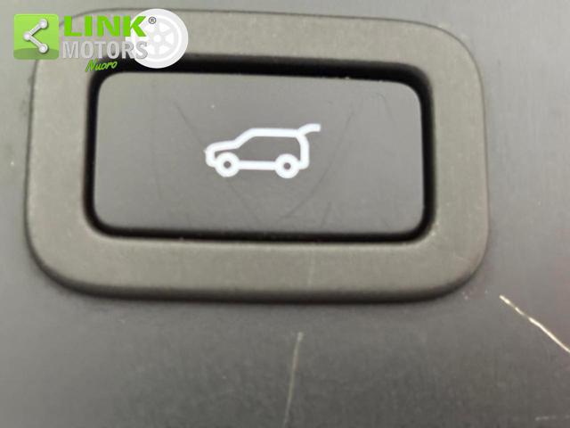 LAND ROVER Range Rover Velar usata, con Controllo elettronico della corsia