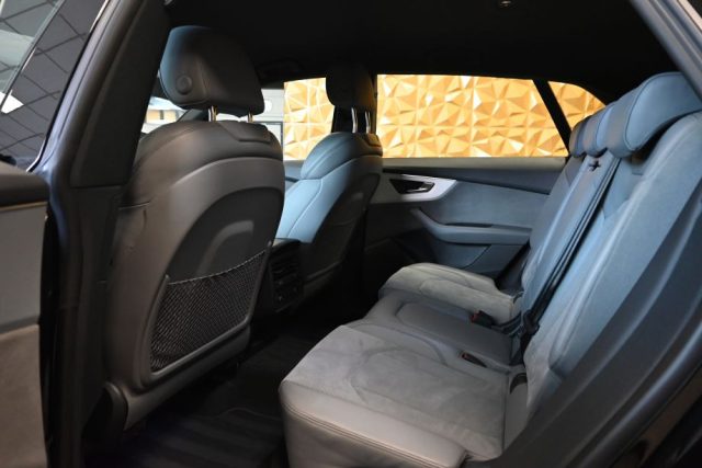 AUDI Q8 usata 11