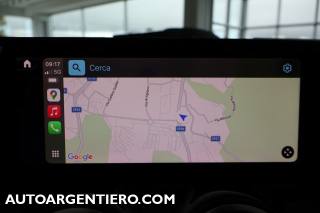 MERCEDES-BENZ GLA 180 usata, con Autoradio digitale