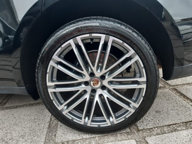 PORSCHE Macan usata, con Touch screen